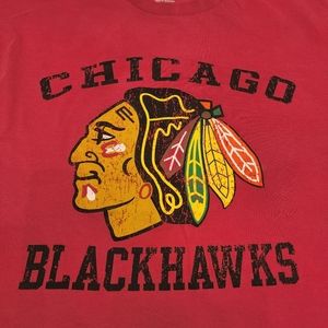 NHL Womens Chicago Blackhawks Red Tshirt Size Large